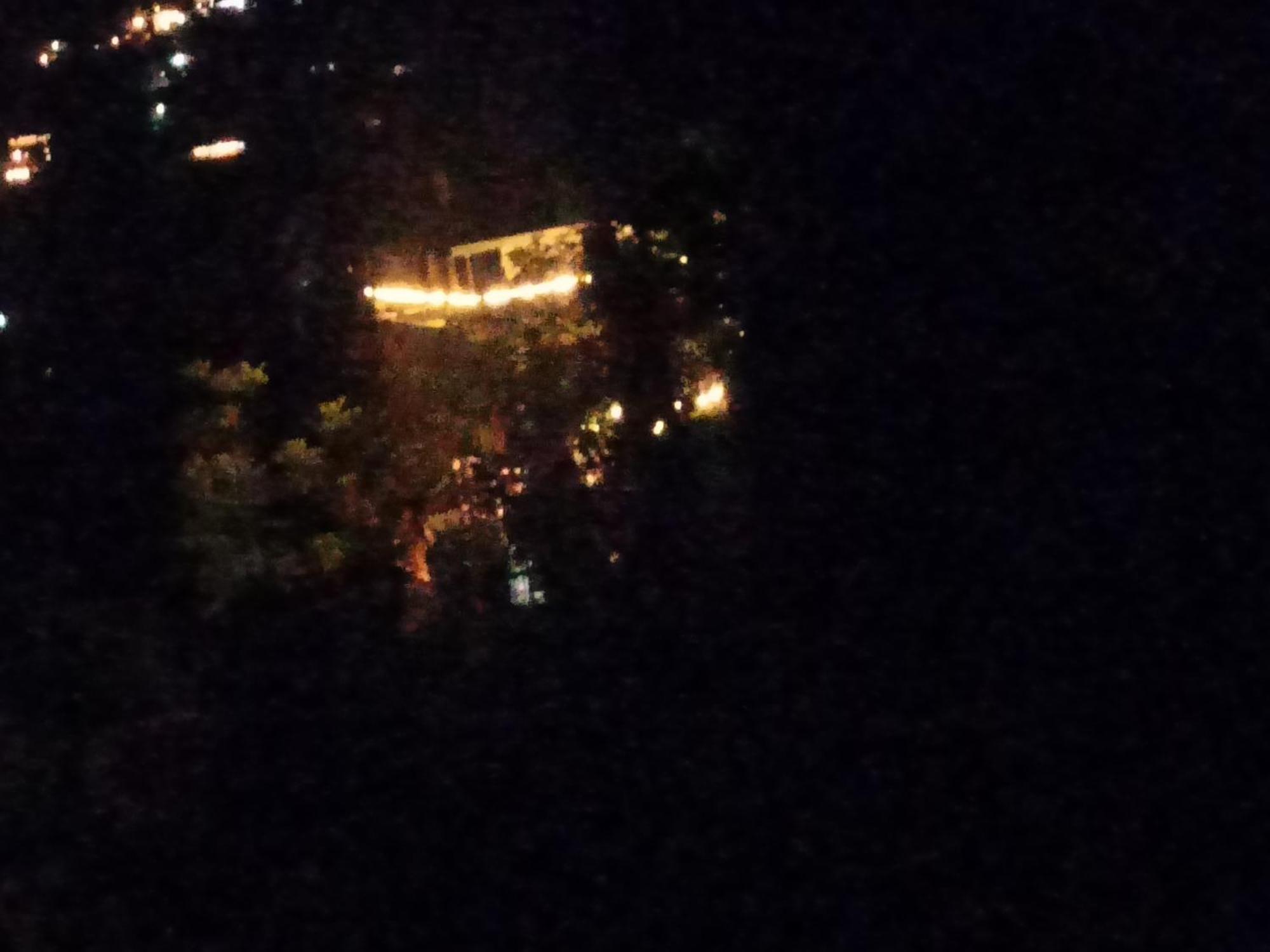 Tirthan Hilltop Home Stay Banjār エクステリア 写真