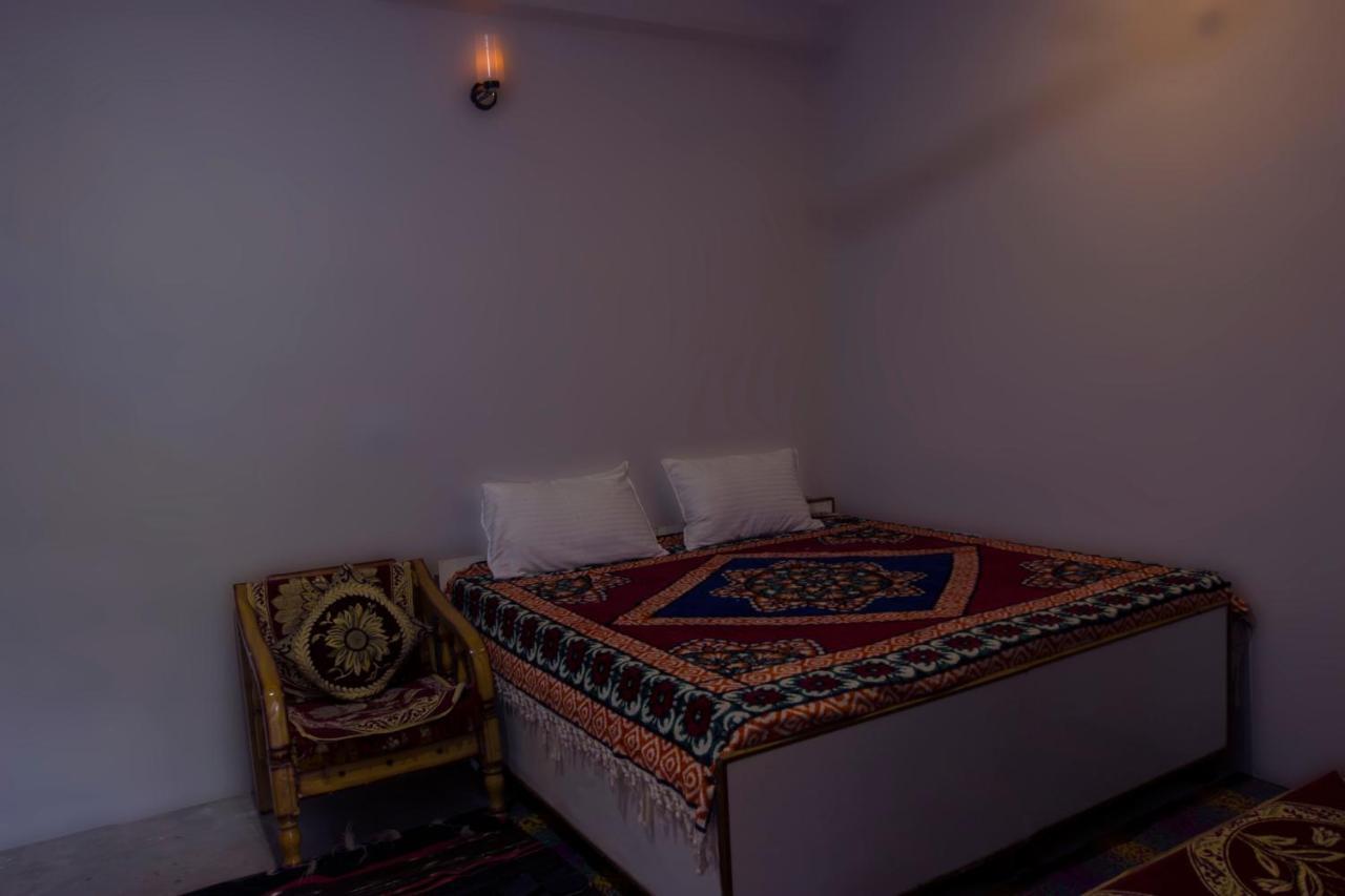 Tirthan Hilltop Home Stay Banjār エクステリア 写真